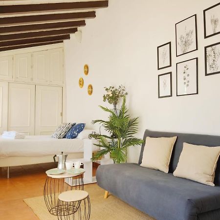 Apartamento Stunning Attic With Private Terrace And Parking Optional Sevilla Exterior foto