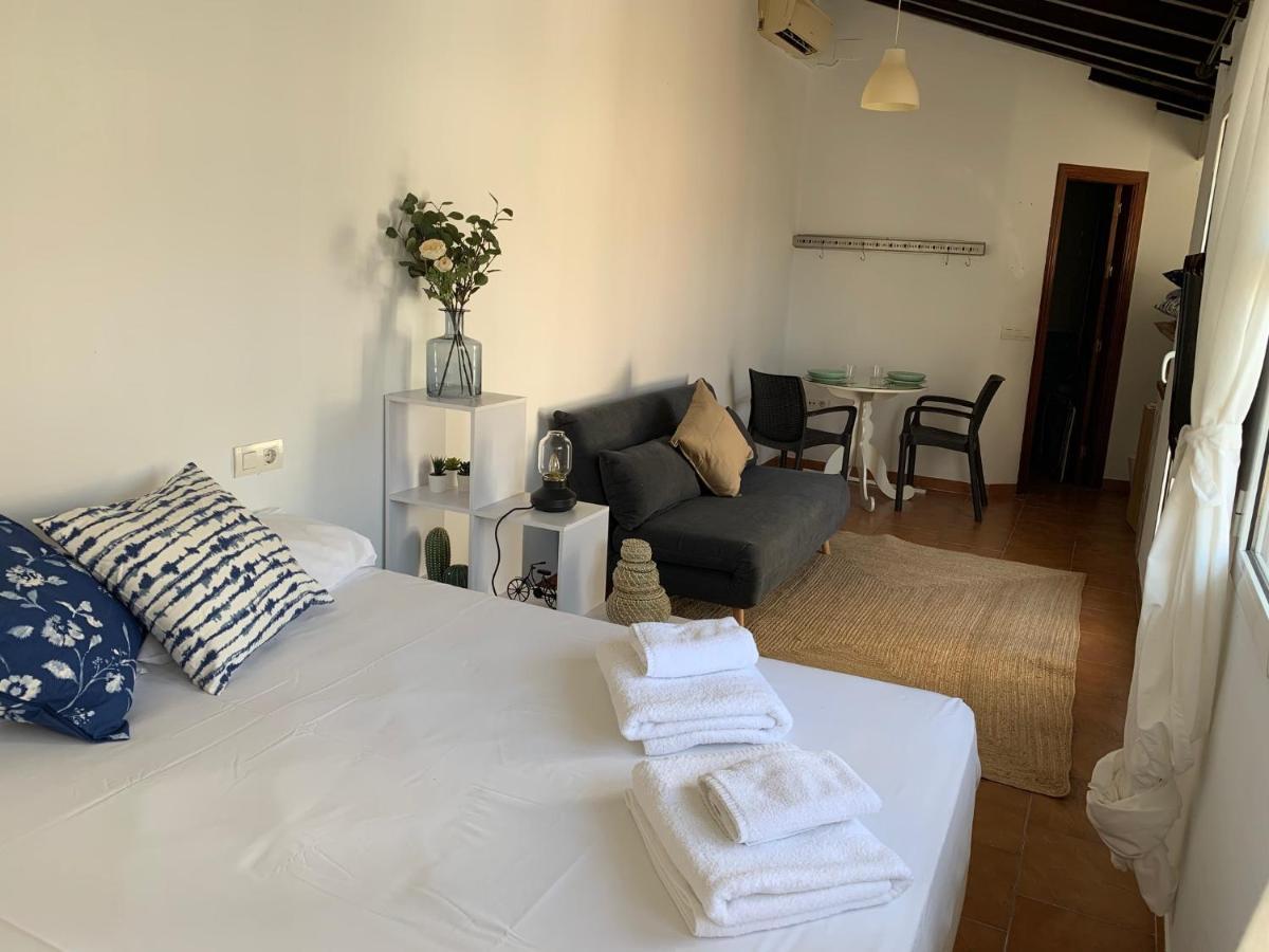 Apartamento Stunning Attic With Private Terrace And Parking Optional Sevilla Exterior foto
