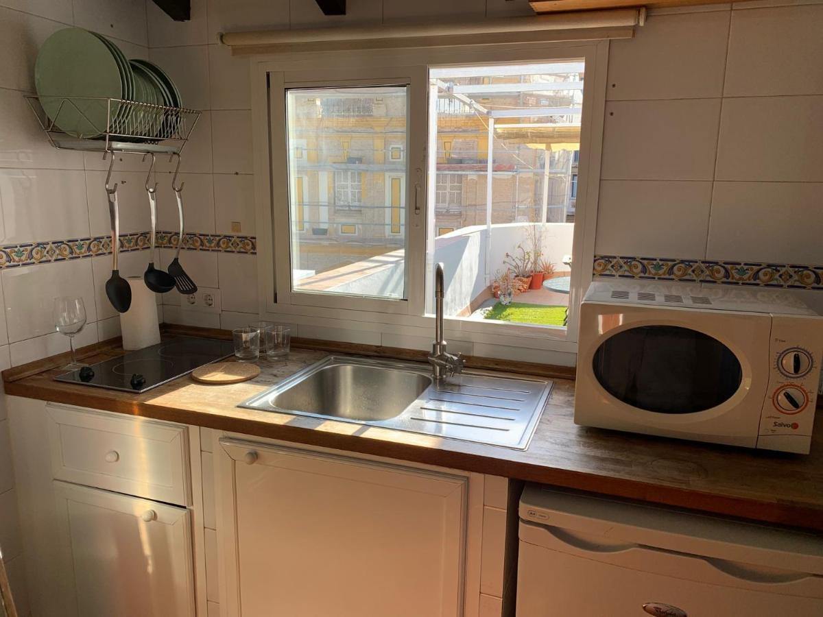 Apartamento Stunning Attic With Private Terrace And Parking Optional Sevilla Exterior foto