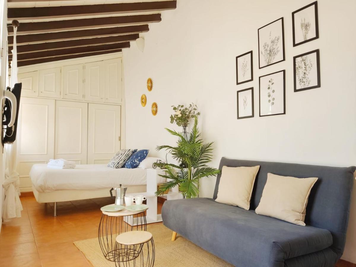 Apartamento Stunning Attic With Private Terrace And Parking Optional Sevilla Exterior foto