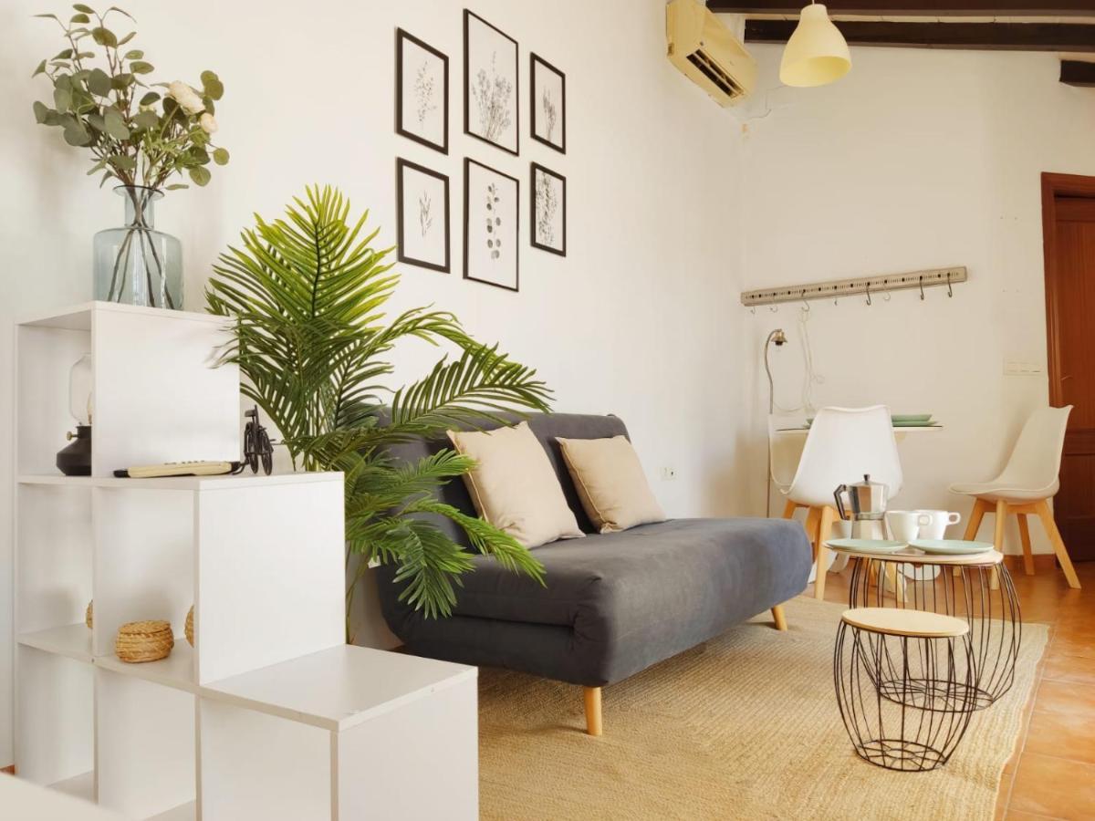 Apartamento Stunning Attic With Private Terrace And Parking Optional Sevilla Exterior foto